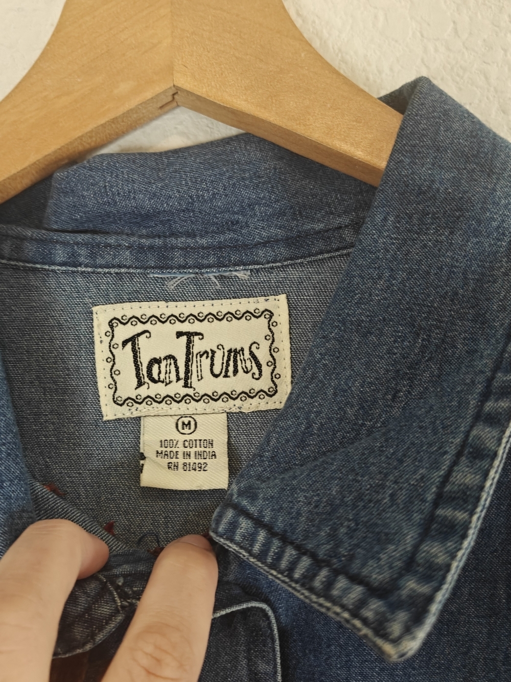 VTG 90s Tantrums Monkey Embroidered Denim Button Up Beaded Sequin Tree Cotton M - Picture 10 of 14